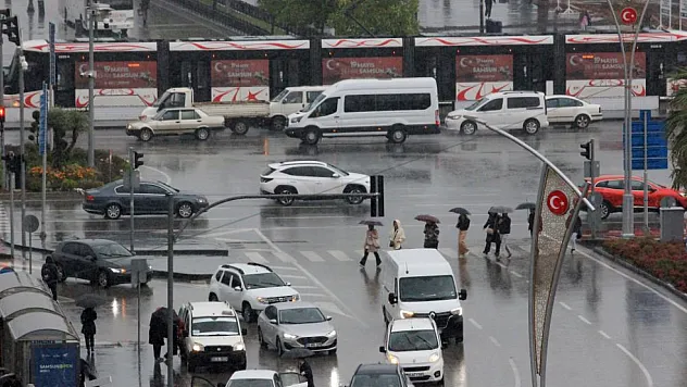 Kuvvetli sağanak Samsun'u vurdu