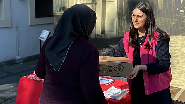 LÖSEV Samsun'da et dağıtımı yaptı