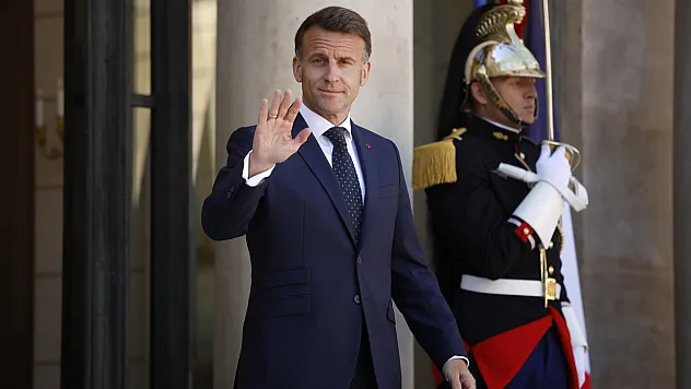 Macron'dan İran'a 'İslamabad' çağrısı: 'Kalıcı ve ciddi bir anlaşma şart'