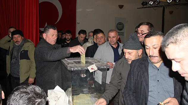 Madeni Sanatkarlar Odasında Dündar dönemi devam ediyor