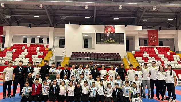 Manisa BBSK'dan 63 madalyalı şampiyonluk