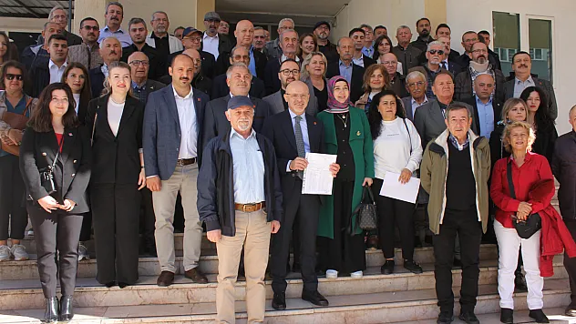 Mehmet Özdağ mazbatasını aldı: Hedef CHP'yi birinci parti yapmak ve iktidar!