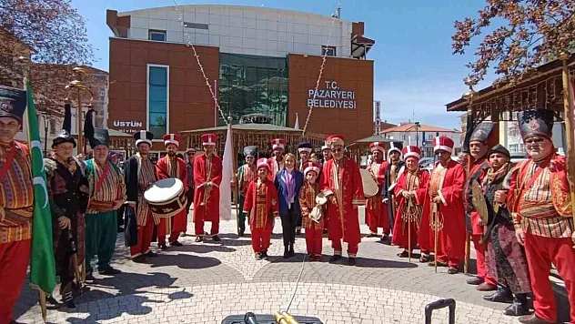 Mehter Tartışması Büyüyor: Pazaryeri'nde Gösteriyle Mesaj Verildi