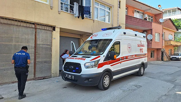 Merdivenlerden düşen bebek hastaneye kaldırıldı