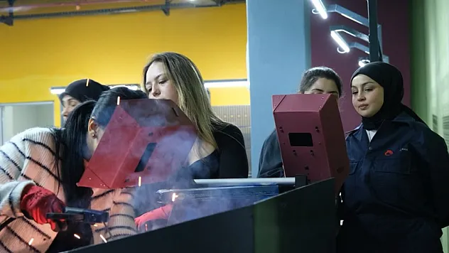 Metalden Sanata Atölyesi'nde Dönüşüm Süreci İncelendi