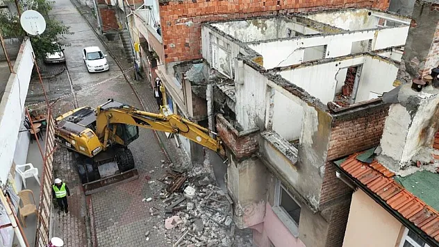 'Metruk binalarla mücadelemiz sürecek'