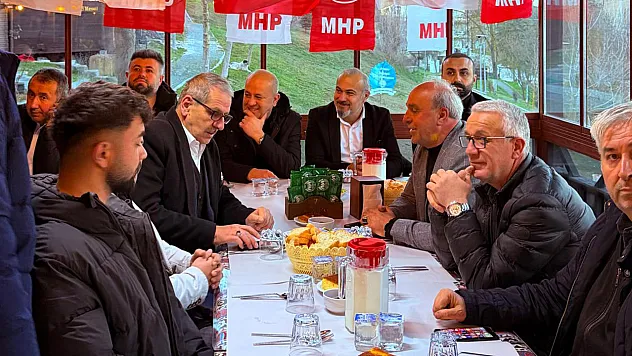 MHP Kavak İlçe Teşkilatı iftarda buluştu