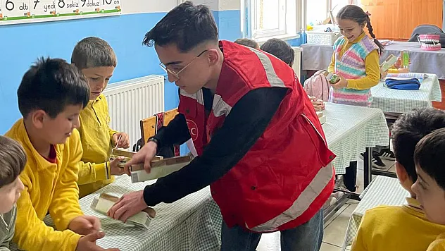MHP Kavak'tan öğrencilere ağız ve diş sağlığı eğitimi