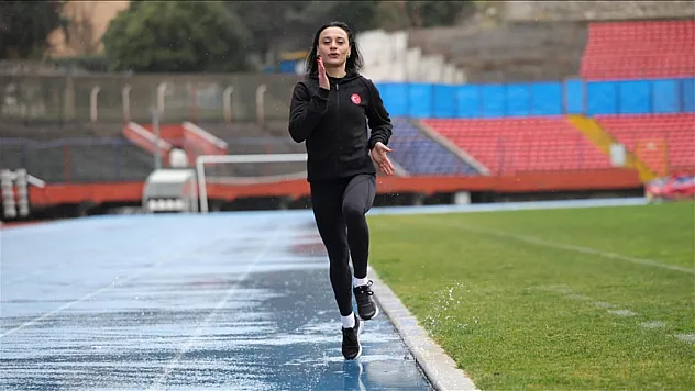 Milli atlet Melike Malkoç, madalya için koşacak