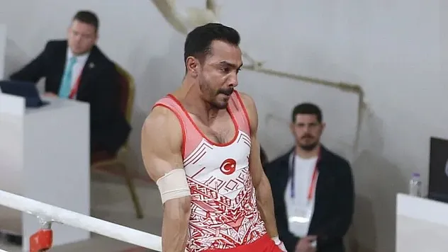 Milli cimnastikçi Ferhat Arıcan'dan gümüş madalya: Avrupa'da 9. kez kürsüde!