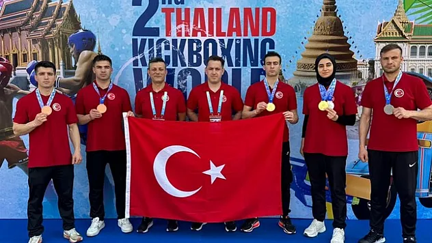 Milli kick boksçular Tayland'da 7 madalya kazandı