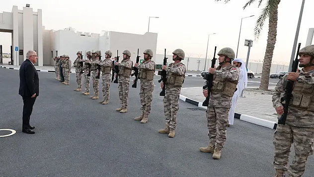 Milli Savunma Bakanı Güler Katar'da