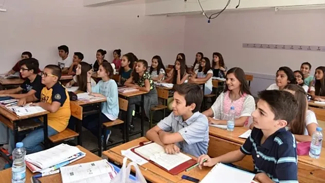 Milyonlarca öğrenci için yaz tatili takvimi netleşti