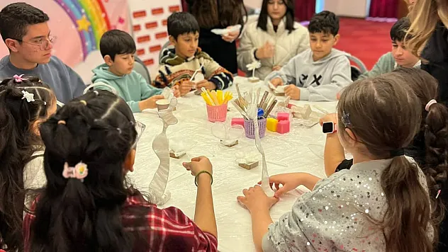 Minik Eller Kil Atölyesinde Hayallerini Şekillendirdi