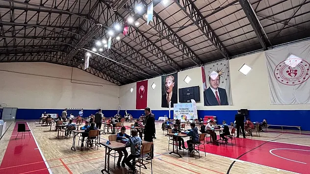 Miniklerden zeka yarışı