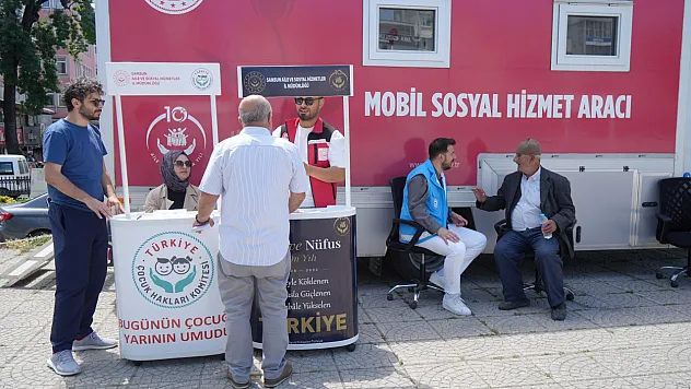 Mobil Sosyal Hizmet Aracı Samsun'da vatandaşlarla buluşuyor