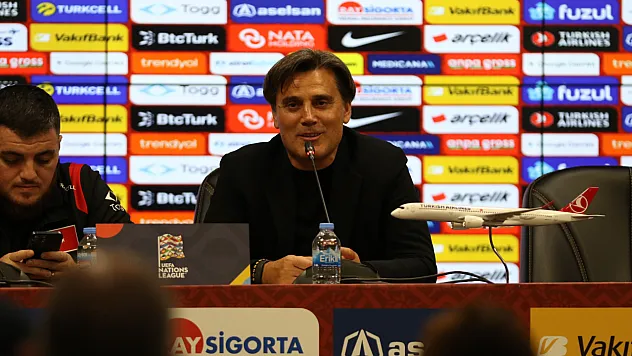 Montella'dan Fransa maçı öncesi mesaj: 'Tüm futbolcularımıza güveniyoruz'
