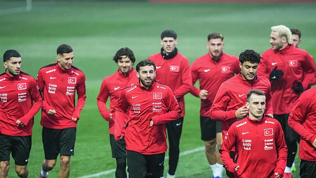 Montella'dan Kosova maçı kararı! Türkiye'nin muhtemel 11'i netleşti
