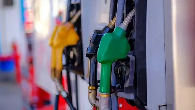 Motorine Zam Geldi, Benzine Ne Olacak?