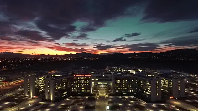 Müdüre hastane basmaktan dava açıldı