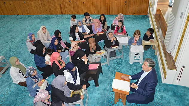 Müftü Alıcı'dan öğrencilere ziyaret