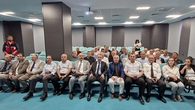 Muhtarlar sosyal risklere karşı sahada: Samsun'da aile rehberi eğitimi başladı