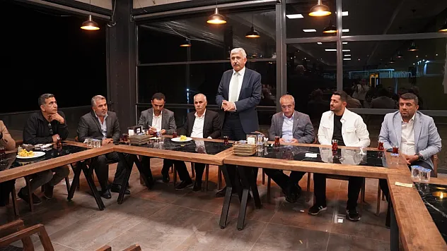 Muhtarlarla bir araya geldi