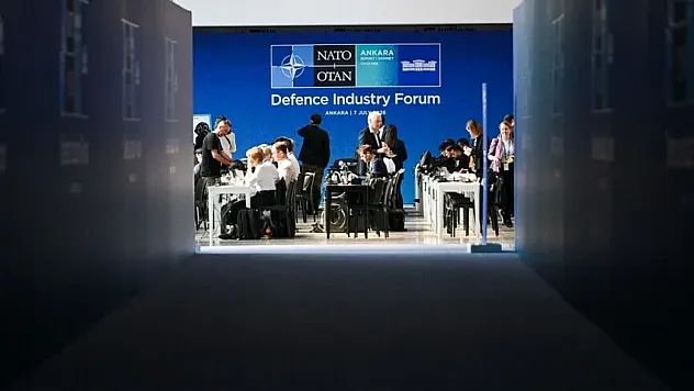 NATO Ankara zirvesi savunma sanayii forumu ile başladı