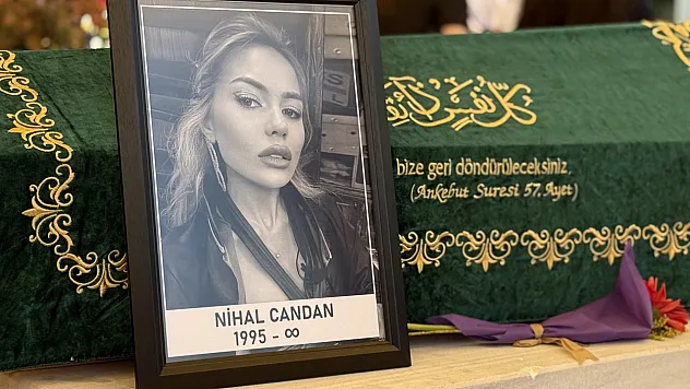 Nihal Candan son yolculuğuna uğurlandı