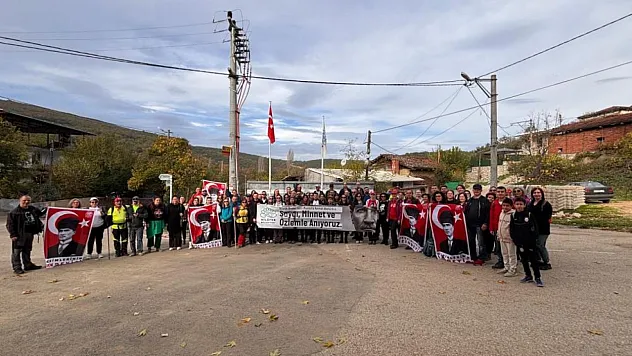 Nilüferliler, Ata'yı Mysia Yolları'nda andı