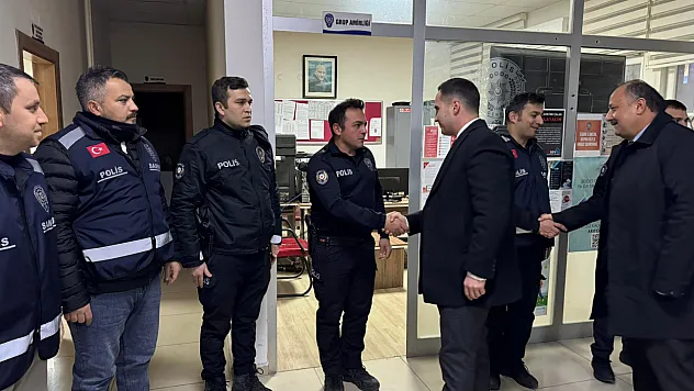 Nöbetçi Personellere Anlamlı Ziyaret