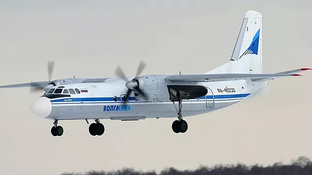 O yolcu uçağı düştü