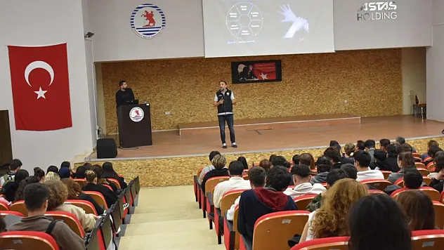 Öğrenciler uyuşturucuya karşı bilinçlendi