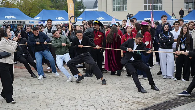 OMÜ'de kampüs heyecanı UyumFest'26 ile yaşandı