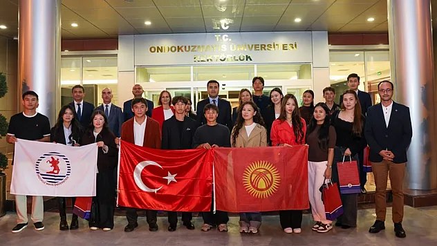 OMÜ'de Kırgız öğrencilerle başkonsolos buluştu