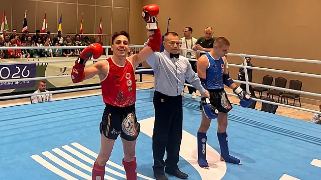 OMÜ'lü sporcudan Türkiye'ye altın madalya