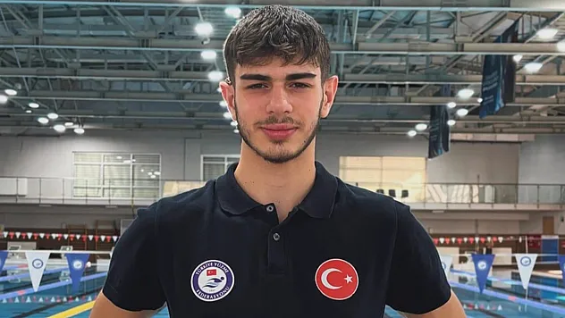 OMÜ'lü yüzücüden Antalya'da madalya yağmuru