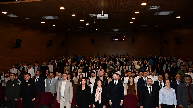 OMÜ Vezirköprü MYO'da 'Yapay Zeka Sempozyumu' düzenlendi