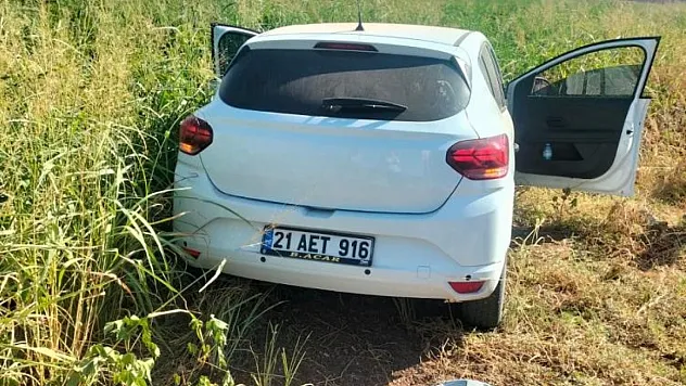 Otomobil tarlaya girdi : 3'ü çocuk 5 kişi yaralandı