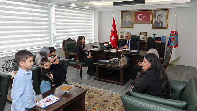Özel eğitim öğrencilerinden Bafra Belediye Başkanı Kılıç'a ziyaret