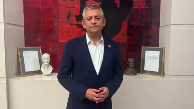 Özgür Özel'den Acil Çağrı: 'CHP Genel Merkezi Kuşatma Altında''