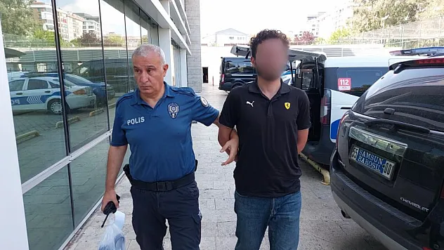 Parkta Uyarıya Tepki Gösteren Mühendis Gözaltına Alındı