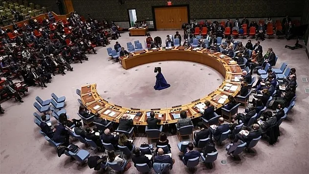 Pazar günü acil oturumla toplanacak