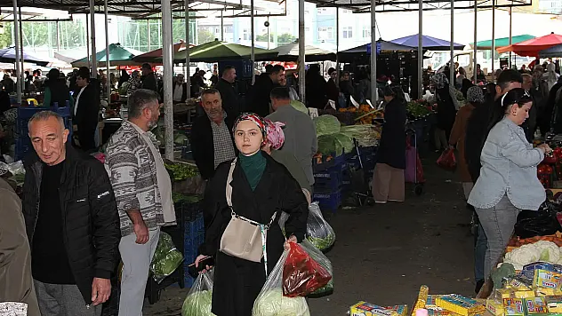 Pazarın zam şampiyonu domates oldu