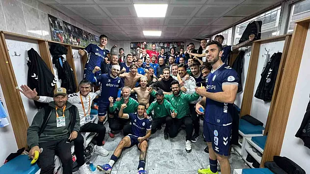 Pazarspor sahasında Küçükçekmece Sinopspor'u 3-1 yendi