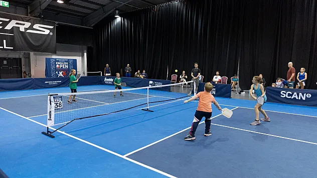 Pickleball: Her yaş için hızlı tempolu raket sporu
