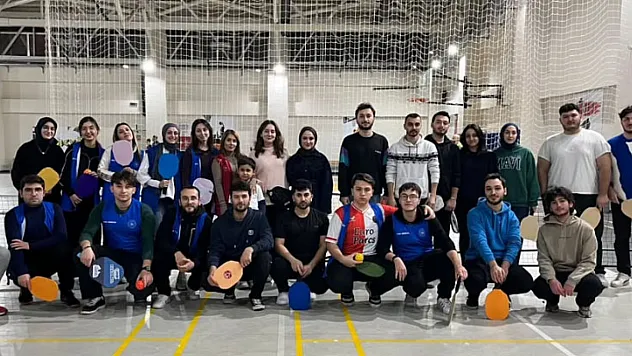Pickleball Samsun Derneği Atakum'da gençlerle buluştu