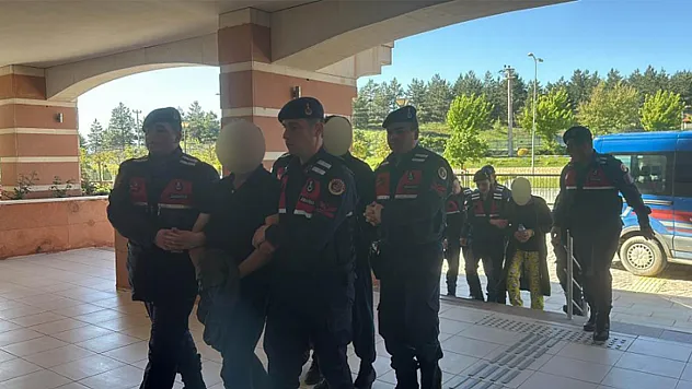 'Pişmanım' dedi, ailesine baş sağlığı diledi