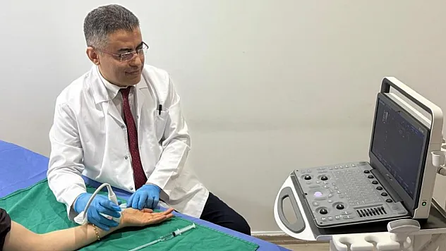 Prof. Dr. İrfan Koca: Hidrodiseksiyon ile ağrıya değil nedene müdahale ediyoruz