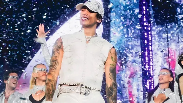 Rapçi Çakal'a konser sonrası saldırı